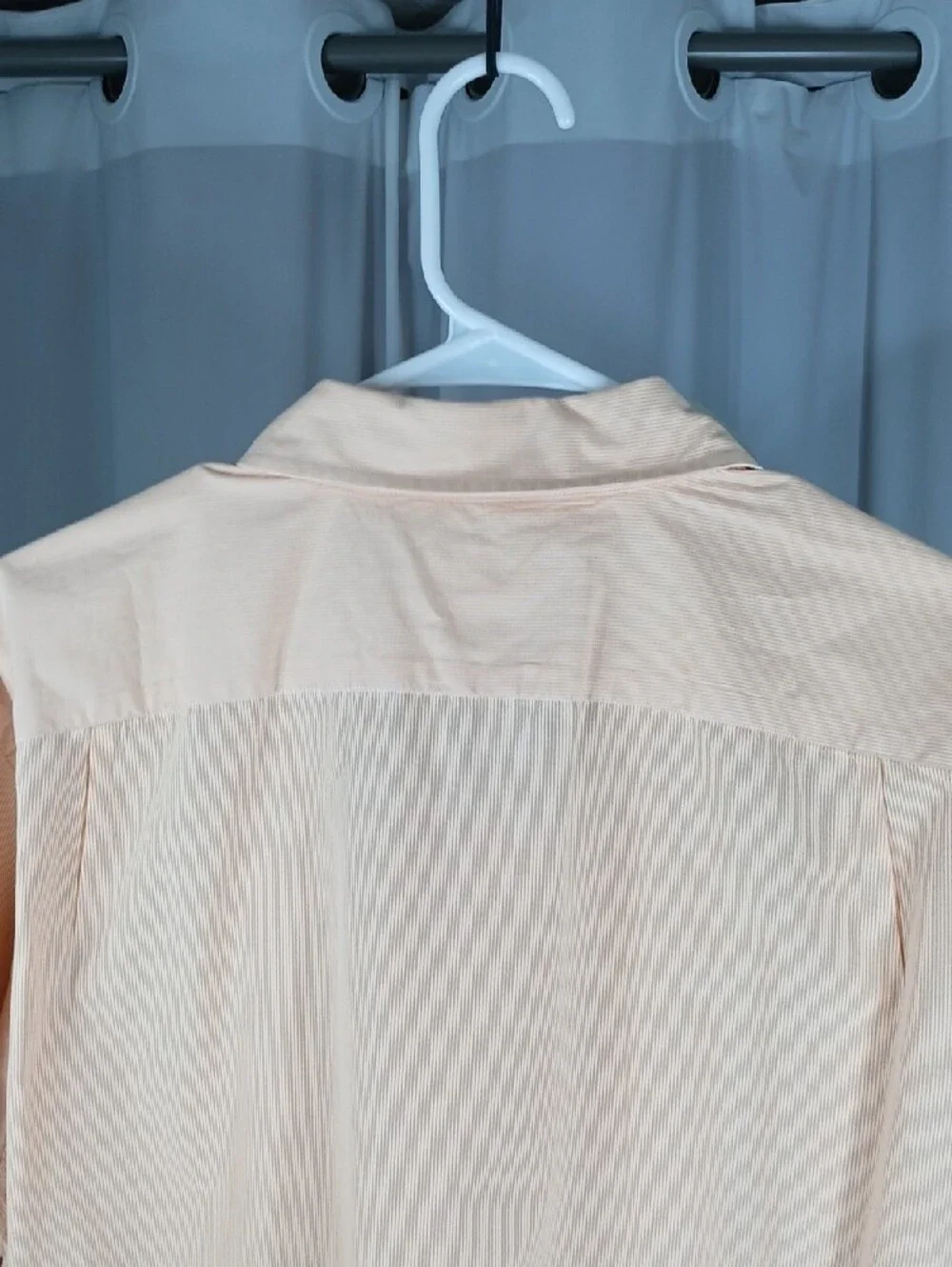 J. Crew Men’s Light Peach Long-Sleeve Button-Up Shirt